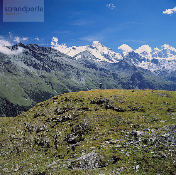 10505050  walking  Wandern  Mann  Berg-wandernden  remote -Alm  Schweiz  Europa  Wallis  Corne de Sorebois  Mountain panora