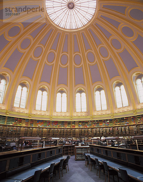 10567485  Bibliothek  innerhalb  öffentliche Bibliothek  Kuppel  England  Großbritannien  Europa  London  Bloomsbury  British Museum  Reading Roo