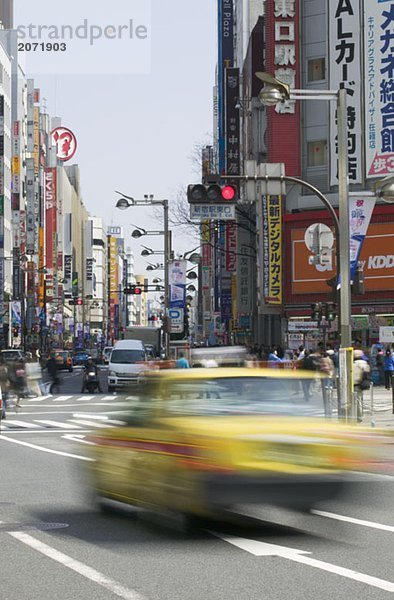 Belebte Straße  Tokio  Japan