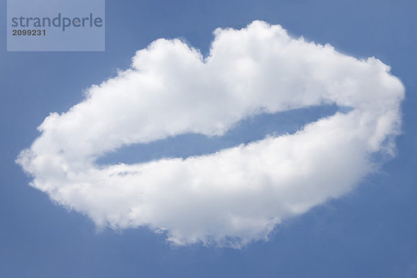 Mouth-shaped cloud