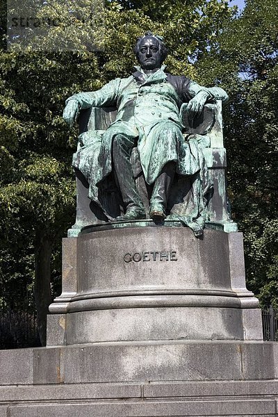 Untersicht Statue  Wien  Österreich