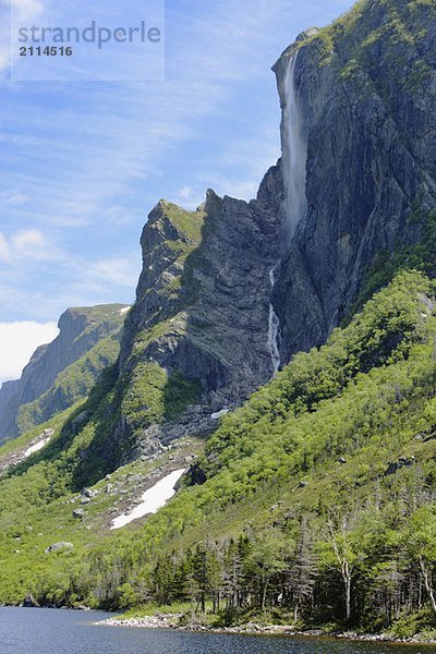 View of fall at Western Brook Pond  Gros Morne NP  Newfoundland  Canada