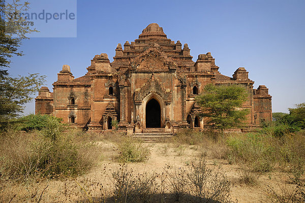 Fassade des buddhistischen Tempel  Dhammayangyi  Bagan  Myanmar