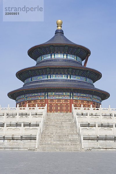 Treppen an Pagode gegen Wolkenloser Himmel  Temple Of Heaven  Beijing  China