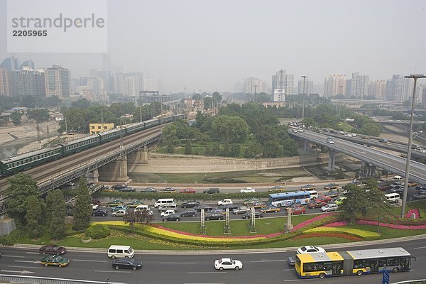 Luftbild des Verkehrs auf Straße  China