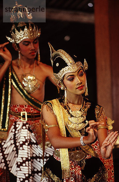 Rama und Sita in einer Yogya Stil Performance. Java  Indonesien