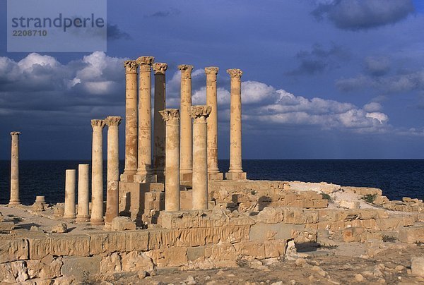 Libyen  Sabratha. Ruinen des alten Marktes