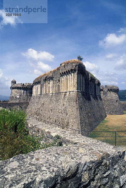 Italien  Ligurien  Sarzana  Festung Sarzanello