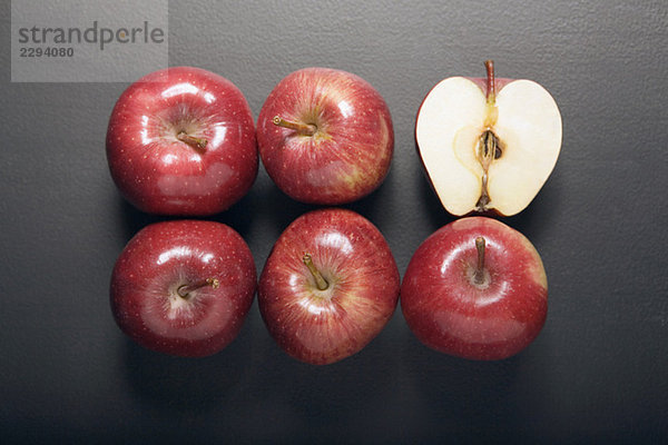 Rote Äpfel  erhöhte Ansicht