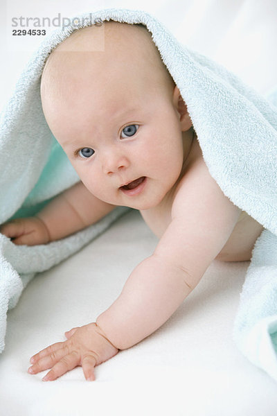 Baby Junge (6-9 Monate) Portrait