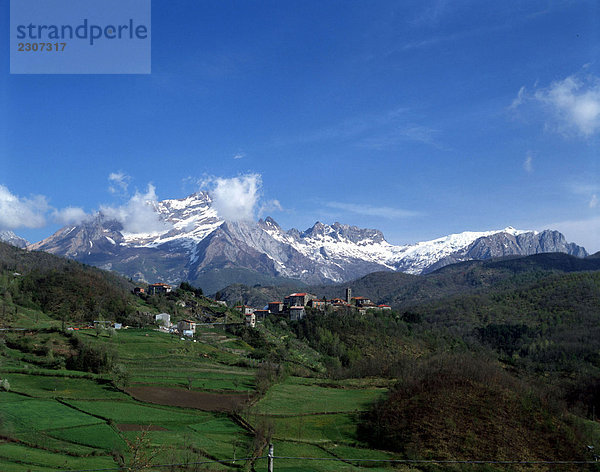 Italien  Toskana  Garfagnana. Luftbild