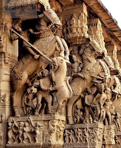 Beiträge mit Pferden bei Sri Langam Tempel  Tamil Nadu  Indien-16th C.