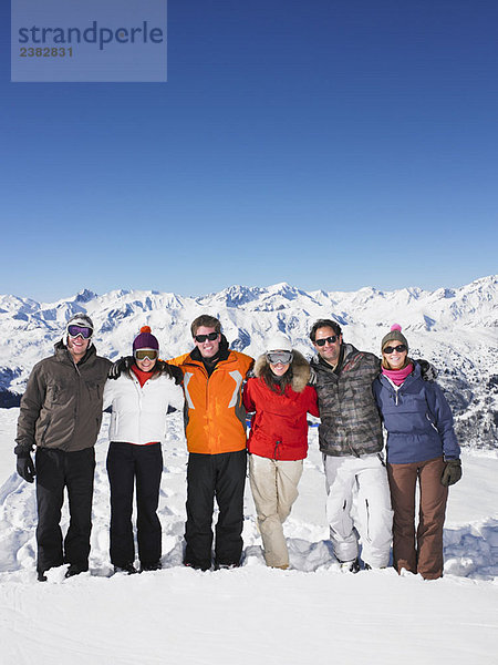 Gruppe von Freunden am Berg