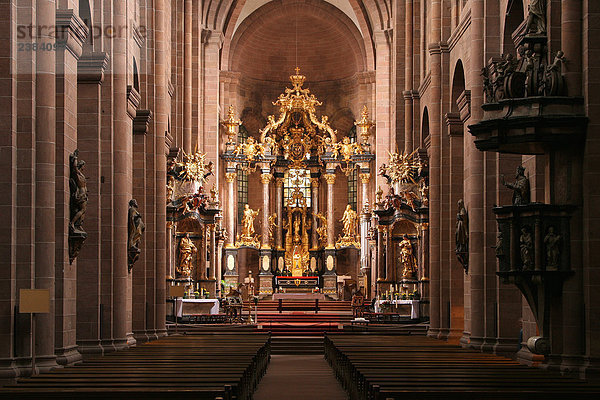 Innere der Kathedrale  Wormser Dom  Worms  Rheinland-Pfalz  Deutschland