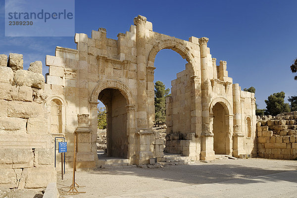 Alte Ruinen der Gebäude  Jarash  Jordanien