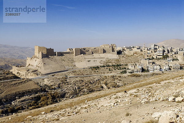 Schloss auf dem Hügel  Karak Burg Kerak  Jordanien