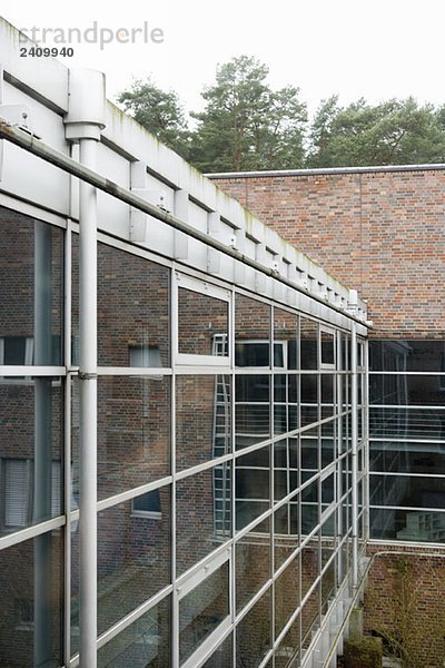 Glasfassade eines Gebäudes