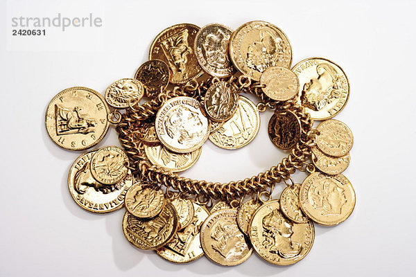 Armband mit Goldmünzen
