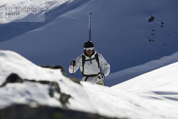 Österreich  Arlberg  Albona  Skifahren in den Alpen