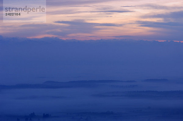 Deutschland  Baden-Württemberg  Bodensee mit Nebel