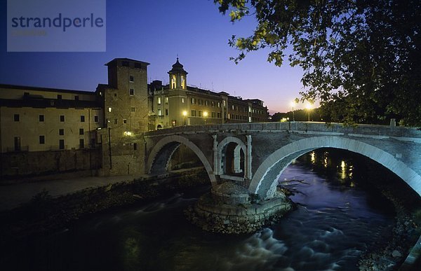 Brücke über Fluss  Fabricio Brücke  Rom  Latium