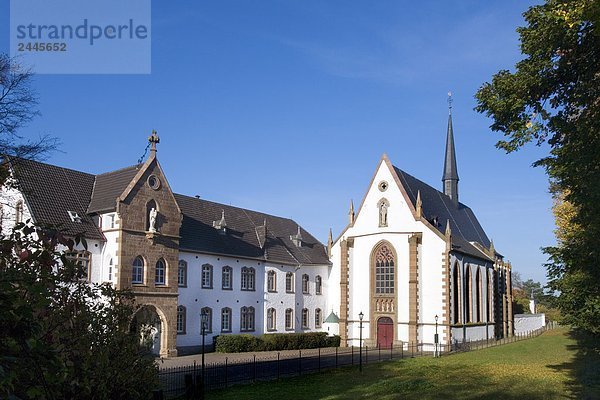 Fassade des Klosters  Mariawald  Heimbach  Nordrhein-Westfalen  Deutschland
