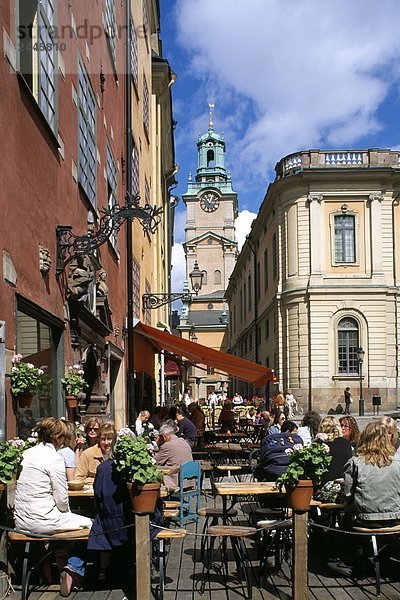 Touristen im Sidewalk Cafe  Stortorget  Gamla Stan  Stockholm  Schweden