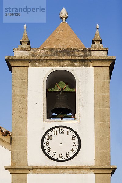 Ein Kirchturmuhr Portugal.