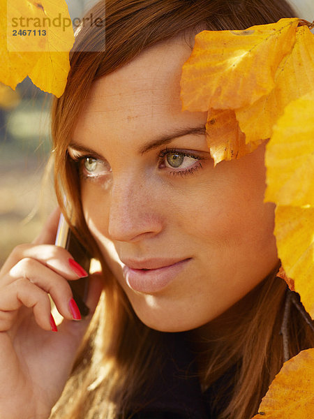 Portrait einer skandinavischen Frau ein Herbsttag Schweden.