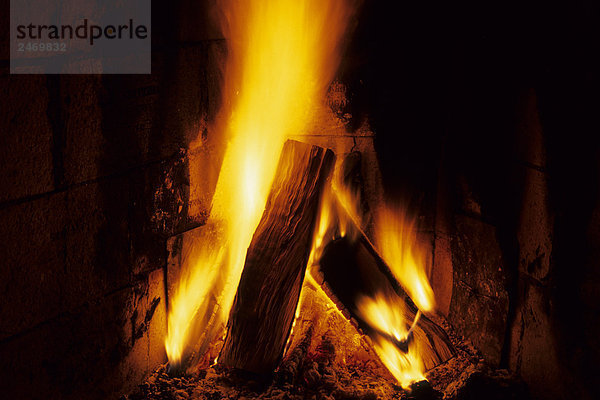 Nahaufnahme-brennen Brennholz
