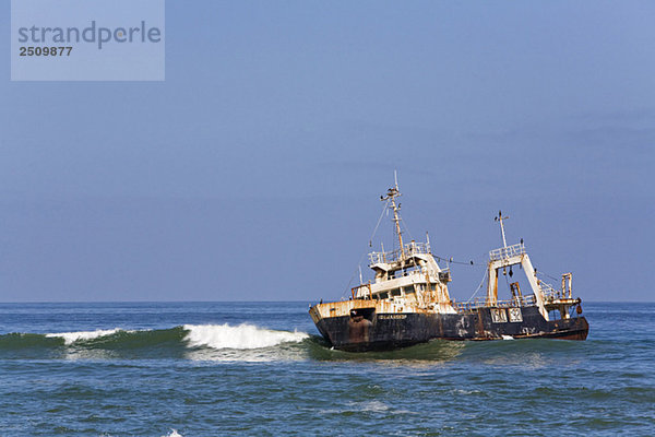 Afrika  Namibia  Schiffbruch an der Küste
