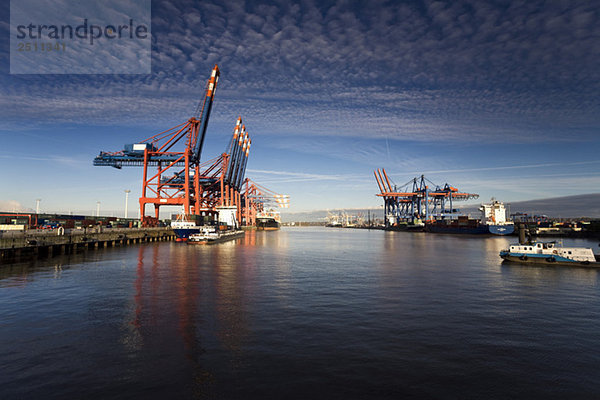 Germany  Hamburg  Waltershof  Container Terminal with ships