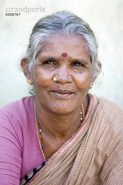 Portrait einer Frau  Erodieren  Indien