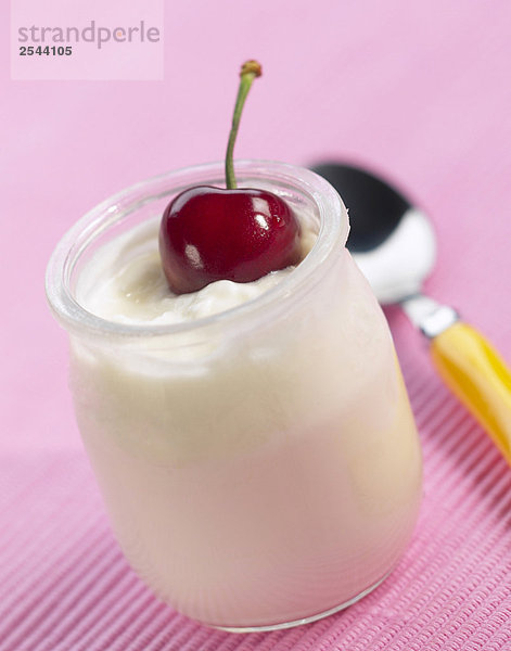 Joghurt mit cherry