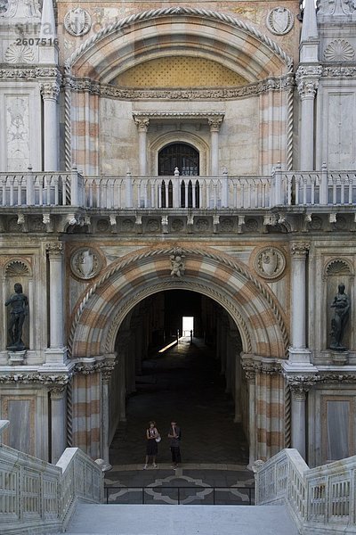 Fassade des Torbogen  Dogenpalast  Veneto  Venedig  Italien