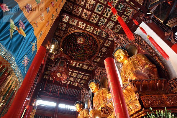 Untersicht der Statuen von Buddha Tempel  Jade Buddha Tempel  Shanghai  China