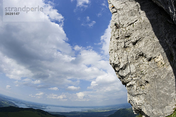 Gederer Wand  Man free climbing