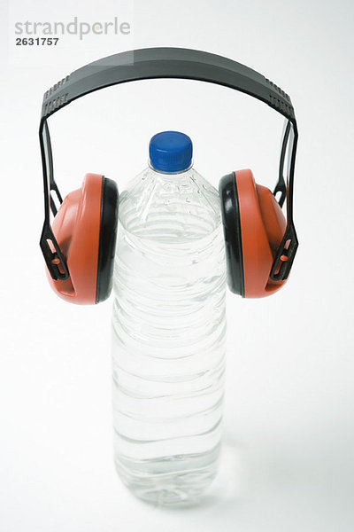 Wasserflasche mit Kapselgehörschutz