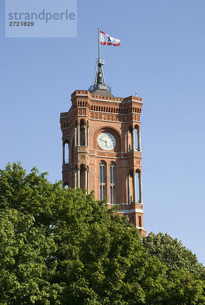 Deutschland  Berlin  Alexanderplatz  Uhrturm des Rathauses