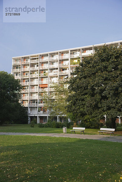 Germany  Berlin  housing stock and park