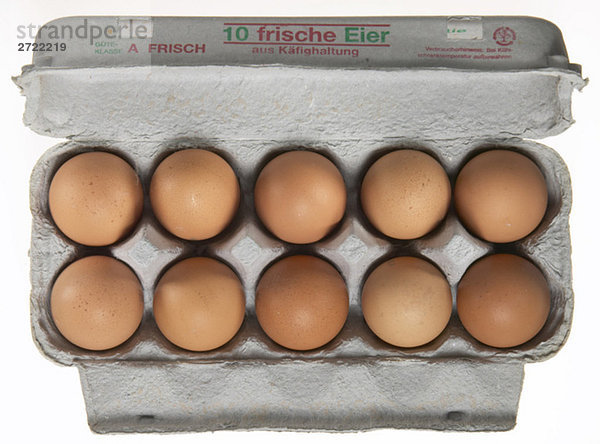 Eier im Karton  erhöhte Ansicht