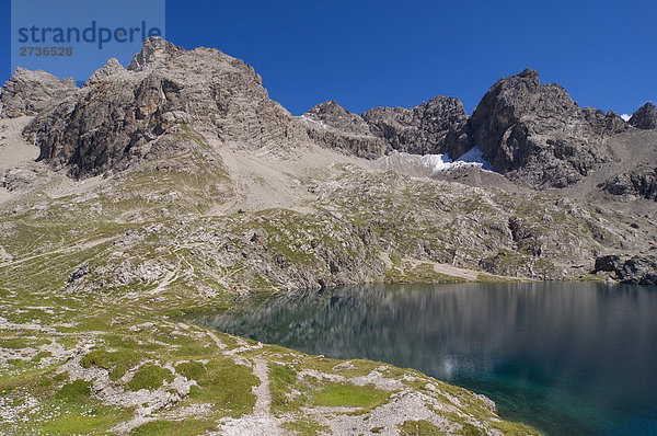 Reflexion des Berges im See  Laserzsee  Lienzer Dolomiten  Tirol  Österreich