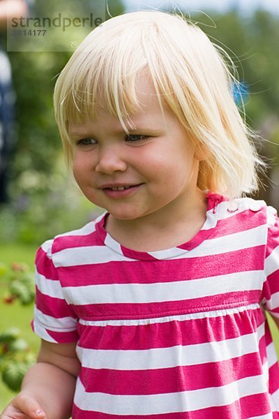 Ein lächelnd skandinavischen Mädchen Schweden.
