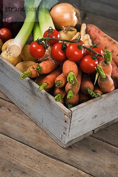 Box mit frischem Gemüse Schweden.