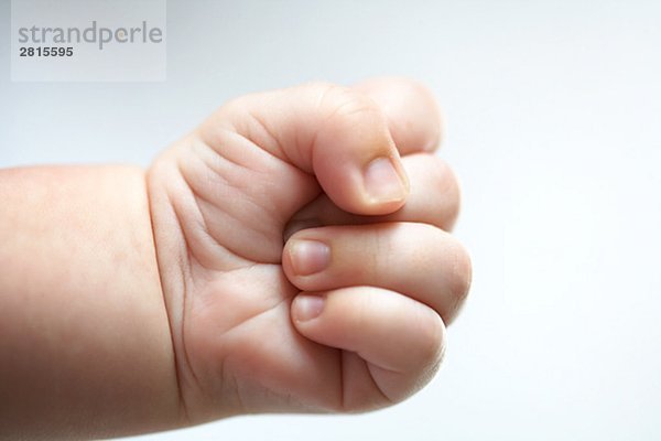 Ein Baby Hand Nahaufnahme.