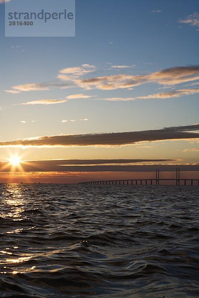 Oresundsbron in der sunset Schweden.
