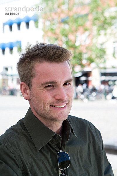 Portrait einer lächelnd mann Schwedens.
