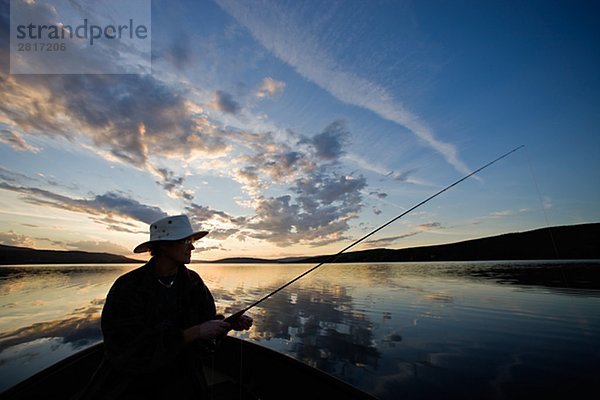 Eine Frau Jämtland Schweden Angeln.