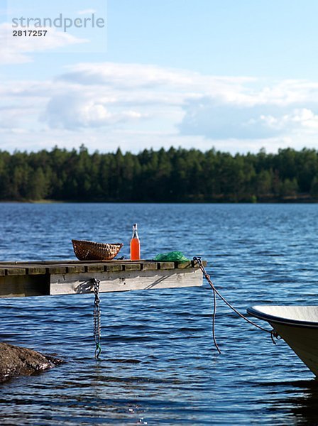 Picknick auf einer Mole Schweden.