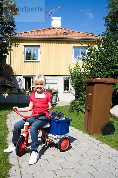 Gegenstand Recycling Fahrrad Rad Mädchen